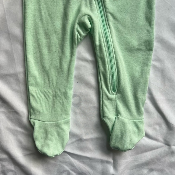 Under Armour Green & Grey Logo Print Zip Up Footie Size 9-12 Months - Picture 5 of 10